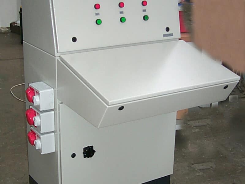 Pump control console for a valve and flowmeter test and calibration rig